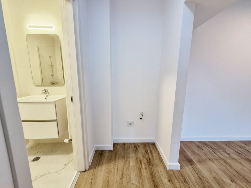 Pipera Ivory  rond OMV  2 camere  nemobilat parter  negociabil